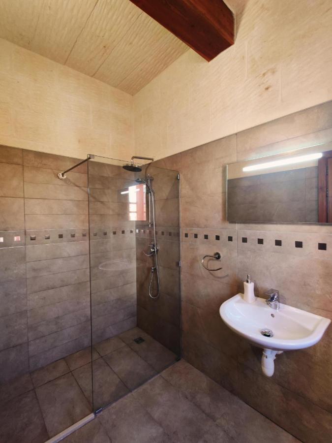 Rosehill Bed And Breakfast Xaghra Ngoại thất bức ảnh