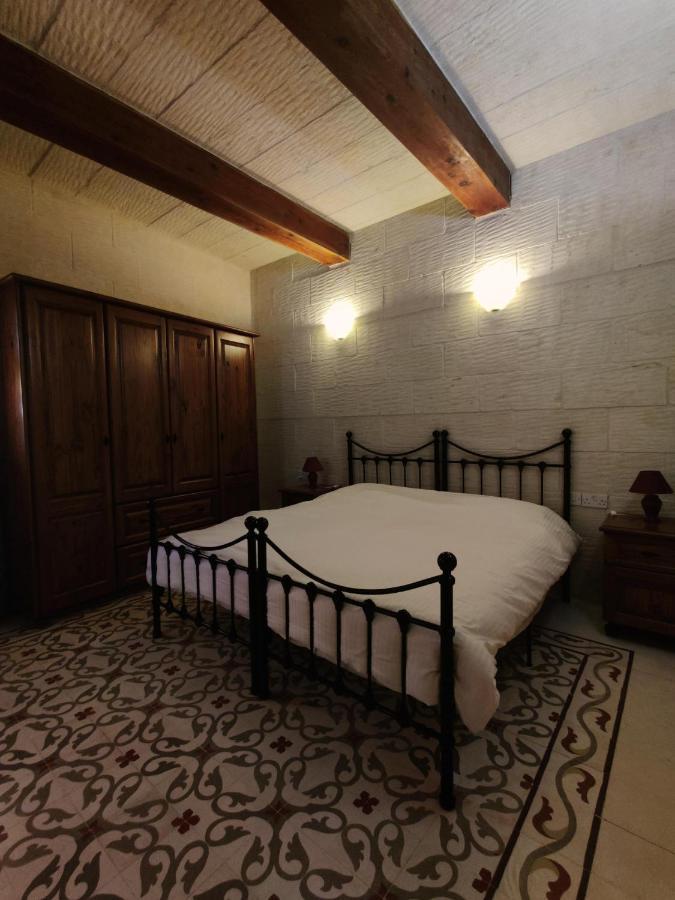 Rosehill Bed And Breakfast Xaghra Ngoại thất bức ảnh